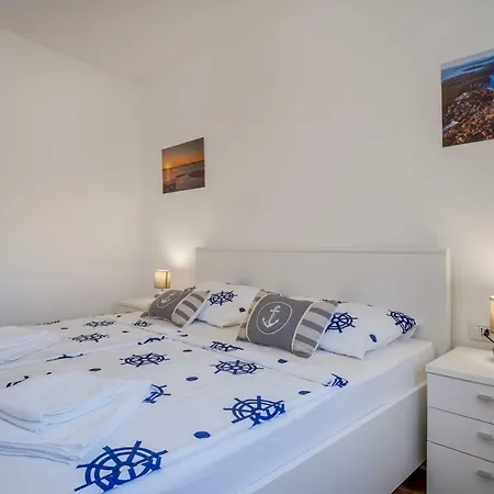 Filip Apartment *